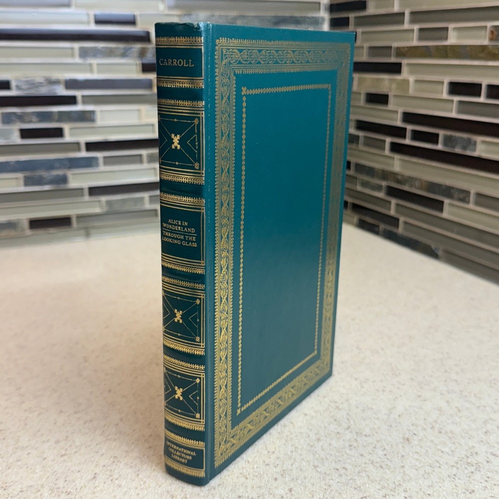 VTG 1993 Alice in Wonderland /Through the Looking Glass Int'l Collectors Library